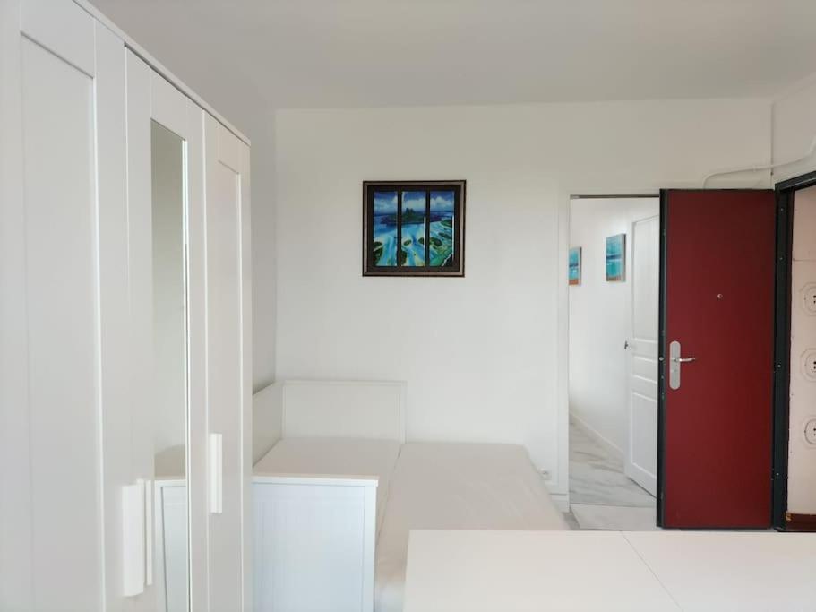 Paris Tourist Apartment, France Stains Bagian luar foto