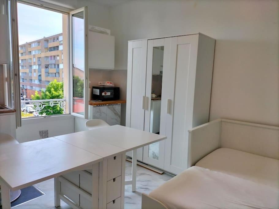 Paris Tourist Apartment, France Stains Bagian luar foto
