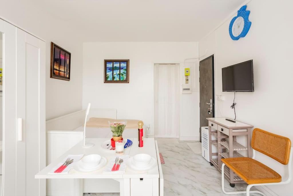 Paris Tourist Apartment, France Stains Bagian luar foto