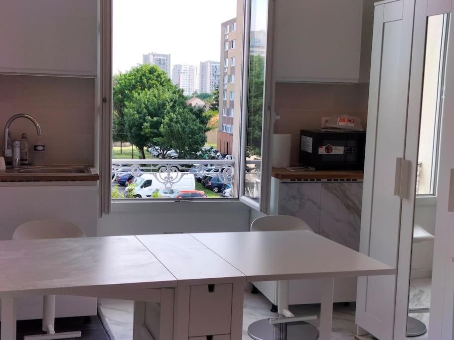 Paris Tourist Apartment, France Stains Bagian luar foto